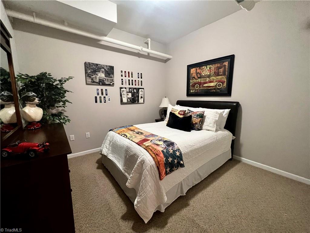 212 N Main Street # 2D