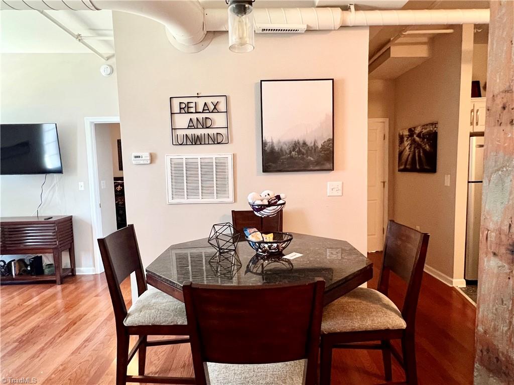 212 N Main Street # 2D