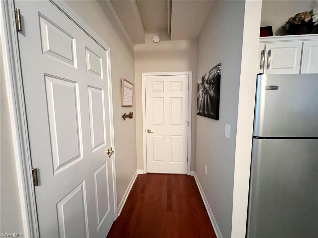 212 N Main Street # 2D