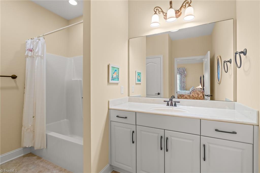 4131 Coachman's Court