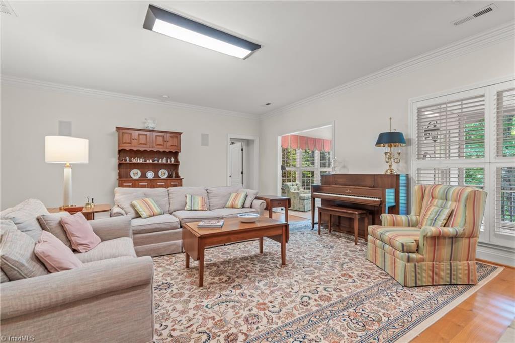 4131 Coachman's Court