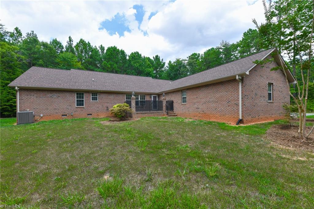 2626 Huffine Mill Road, McLeansville