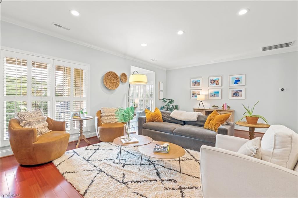 4135 Coachman's Court