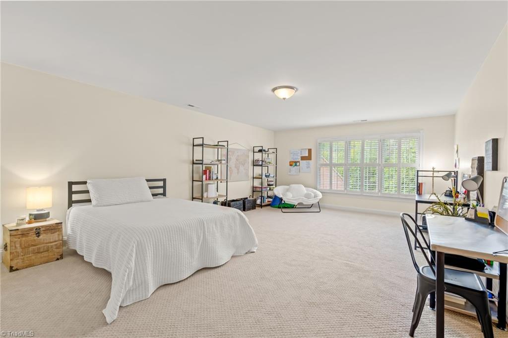 4135 Coachman's Court