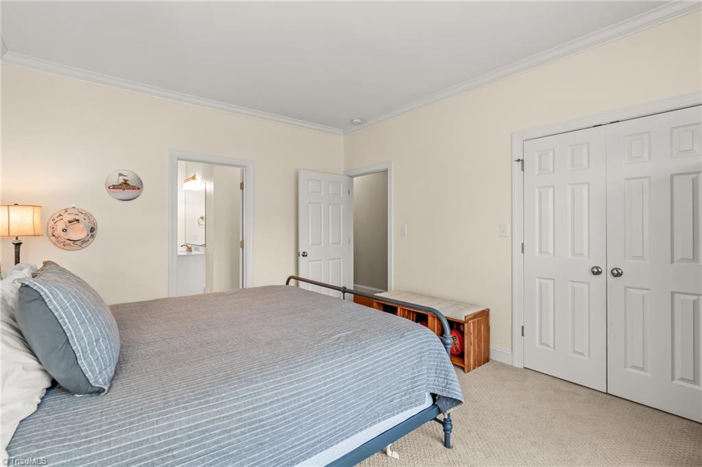 4135 Coachman's Court