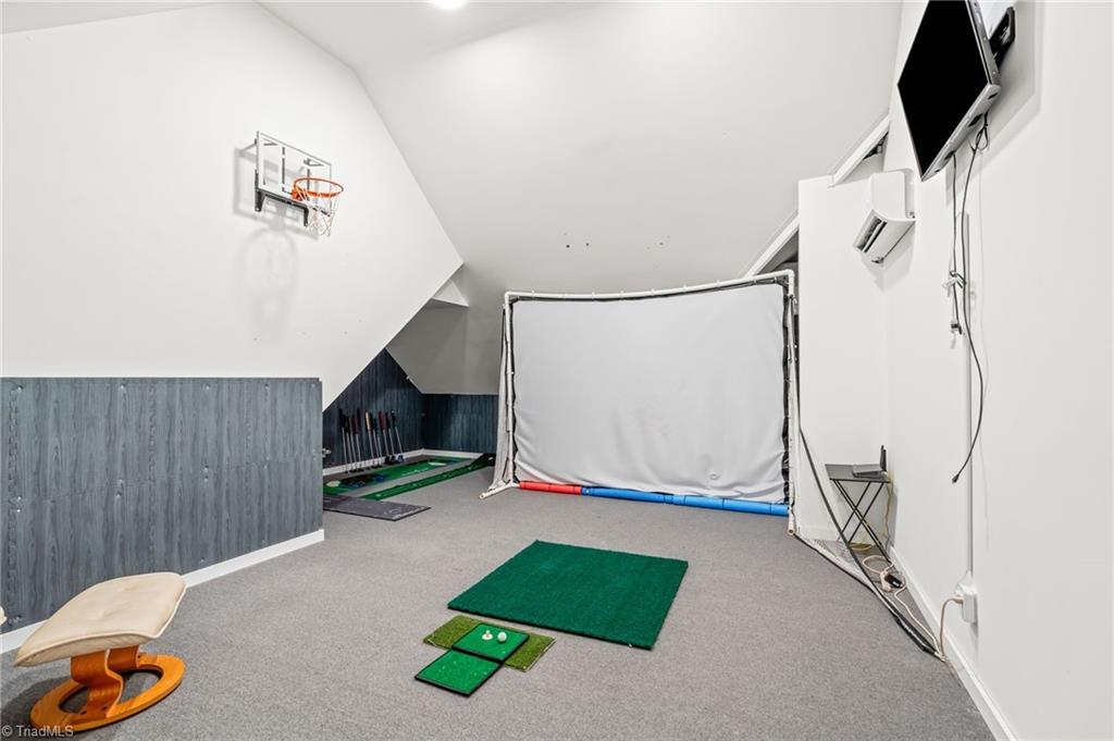 4135 Coachman's Court