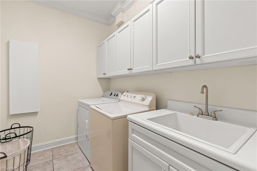 4135 Coachman's Court