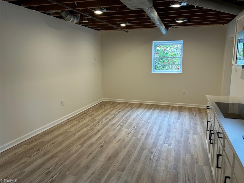 204 W Parris Avenue