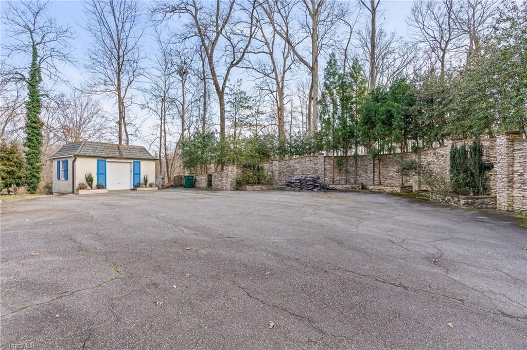 208 Shadow Valley Road