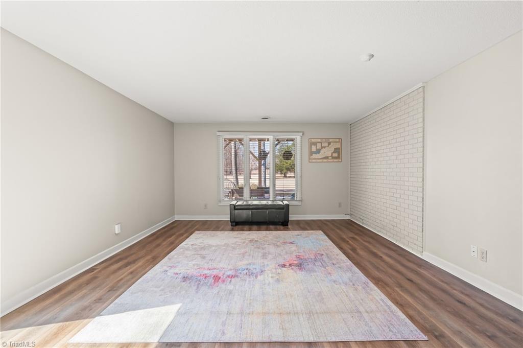 211 Cascade Drive