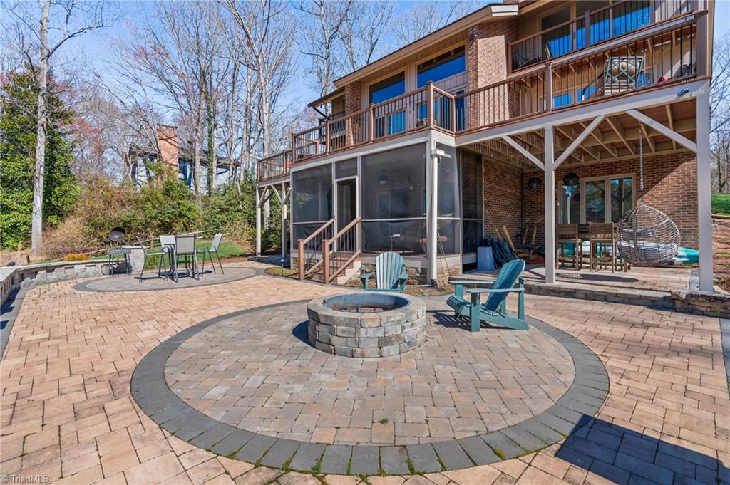 211 Cascade Drive