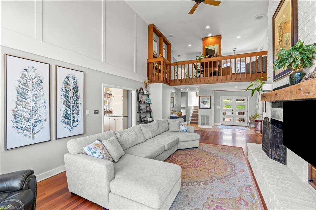 211 Cascade Drive