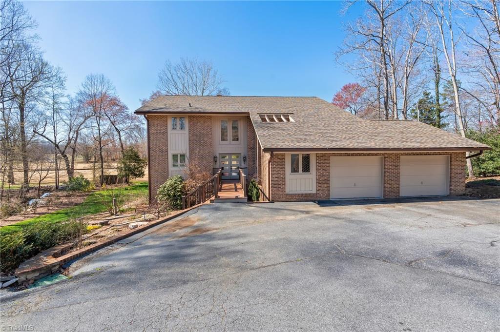211 Cascade Drive