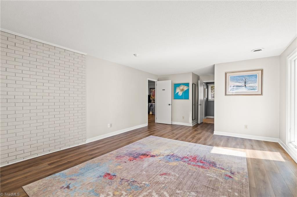 211 Cascade Drive