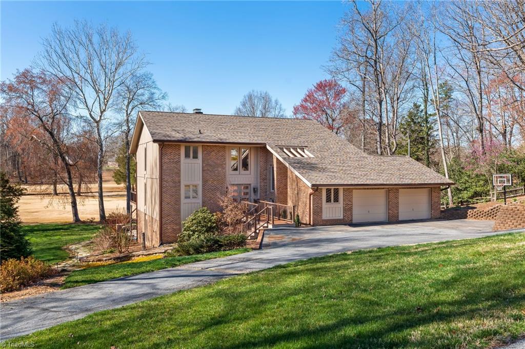 211 Cascade Drive