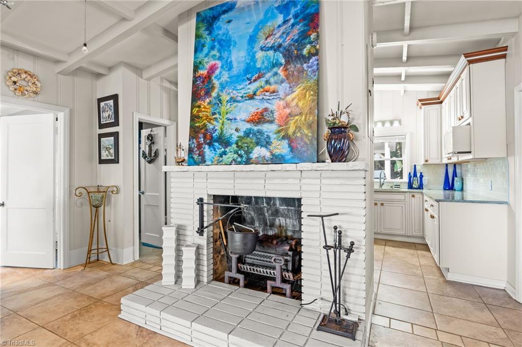 309 Shoreline Drive