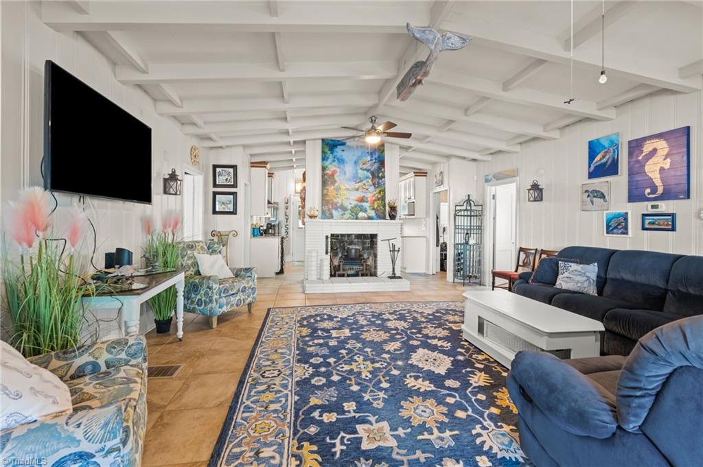 309 Shoreline Drive