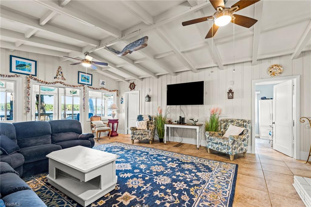 309 Shoreline Drive