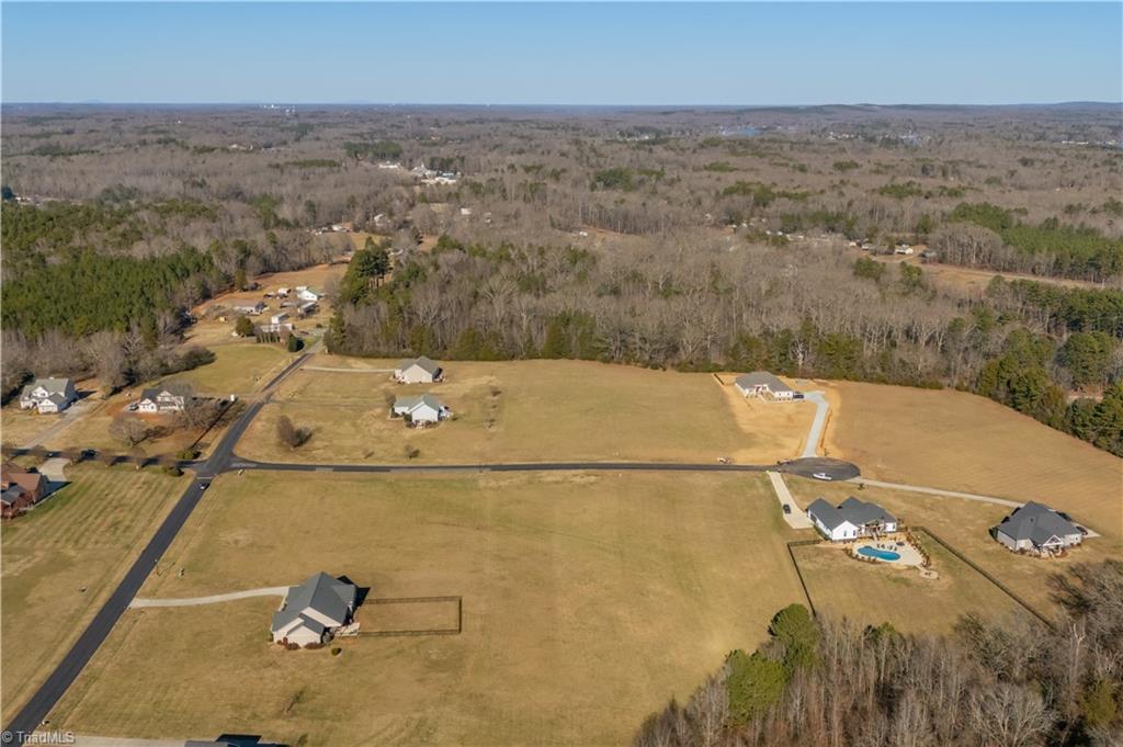 162 Houston's Hideaway