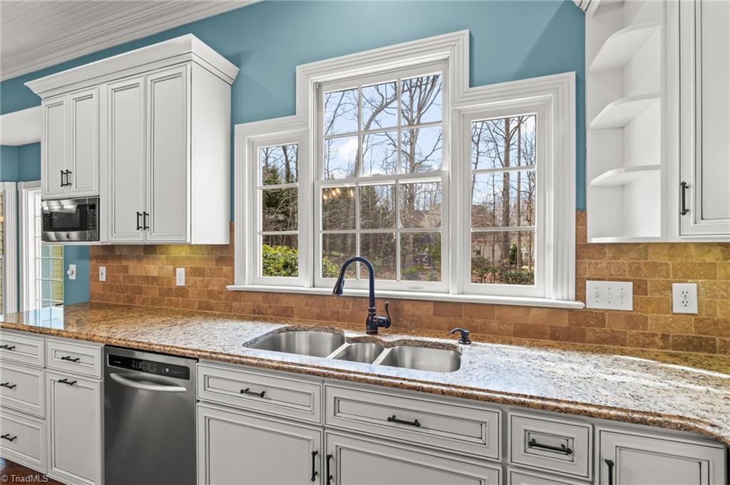 7902 Southerland Drive