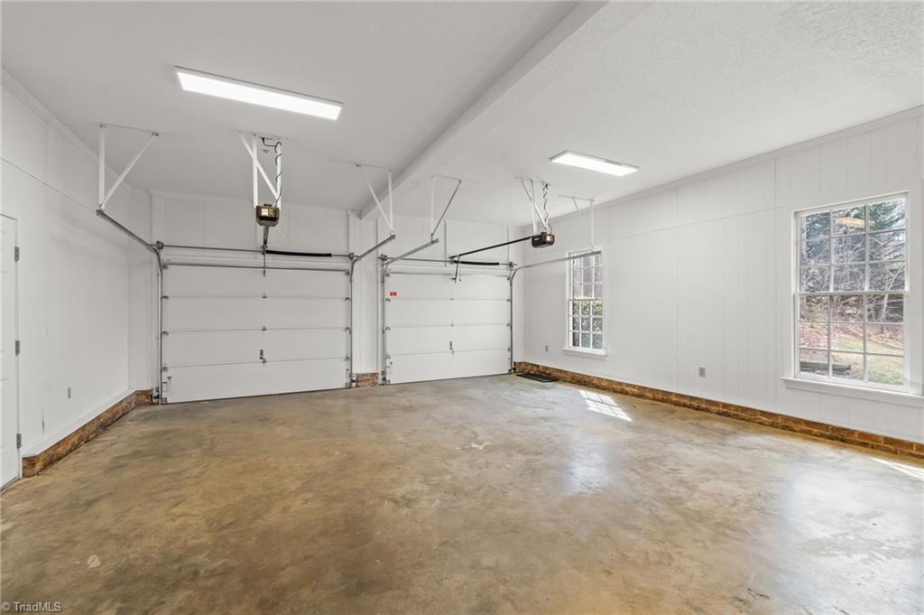 7902 Southerland Drive