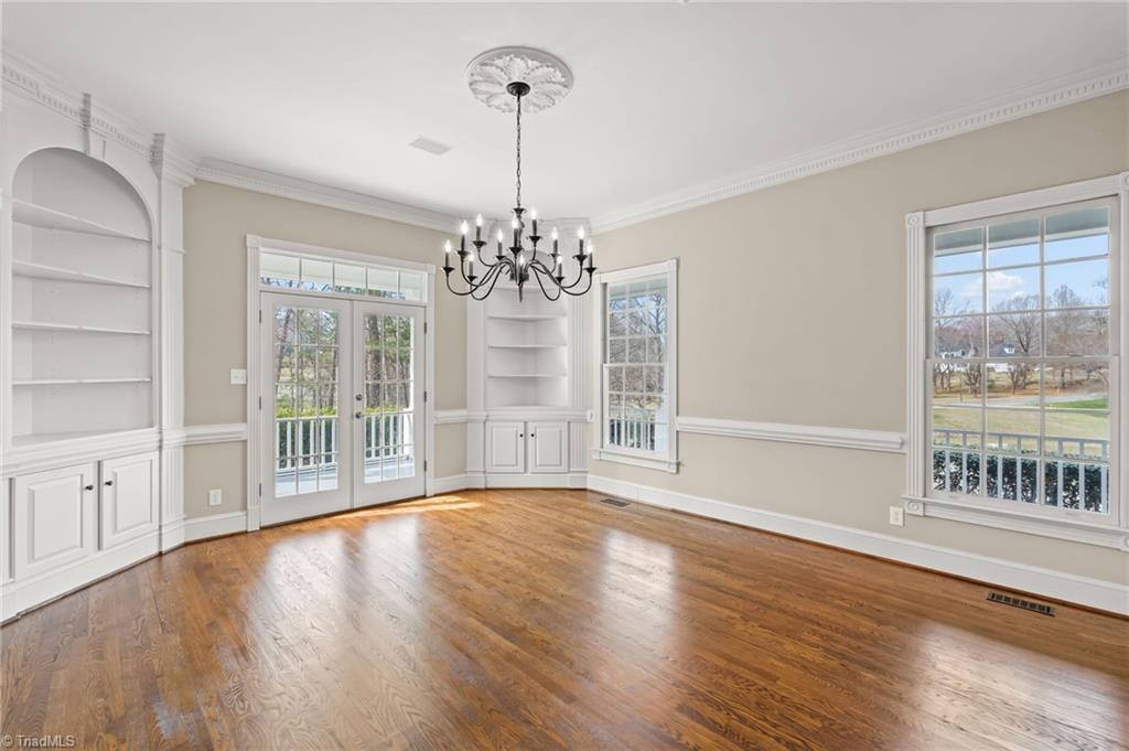 7902 Southerland Drive