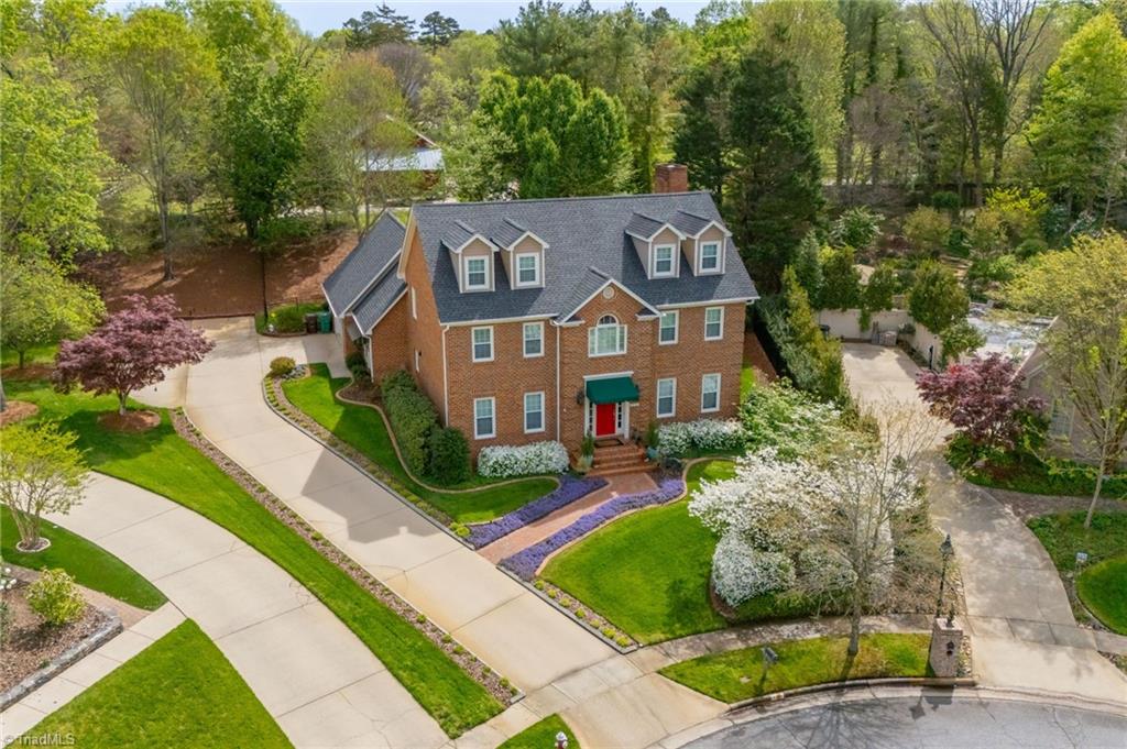 1718 Farnsworth Court