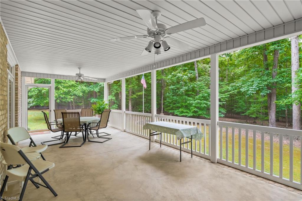 434 Yachtsmans Point Drive