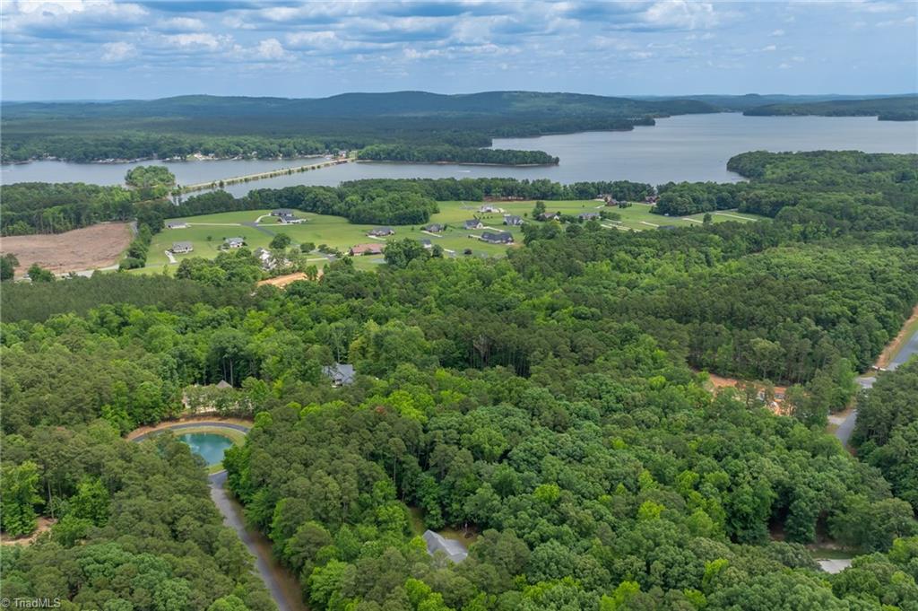 434 Yachtsmans Point Drive