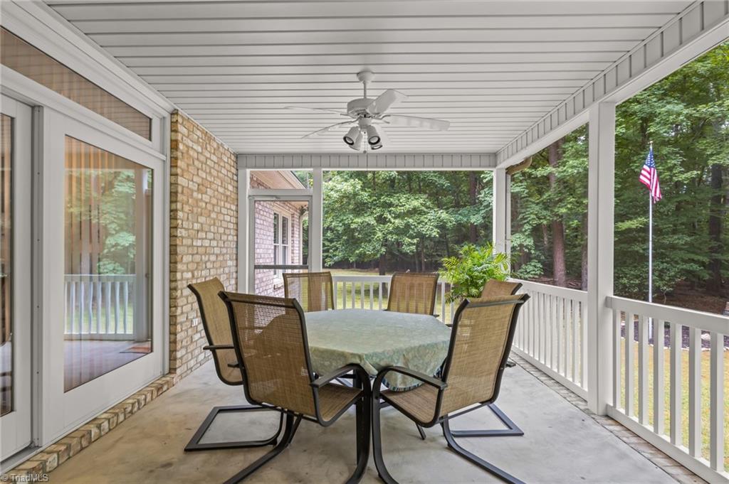 434 Yachtsmans Point Drive
