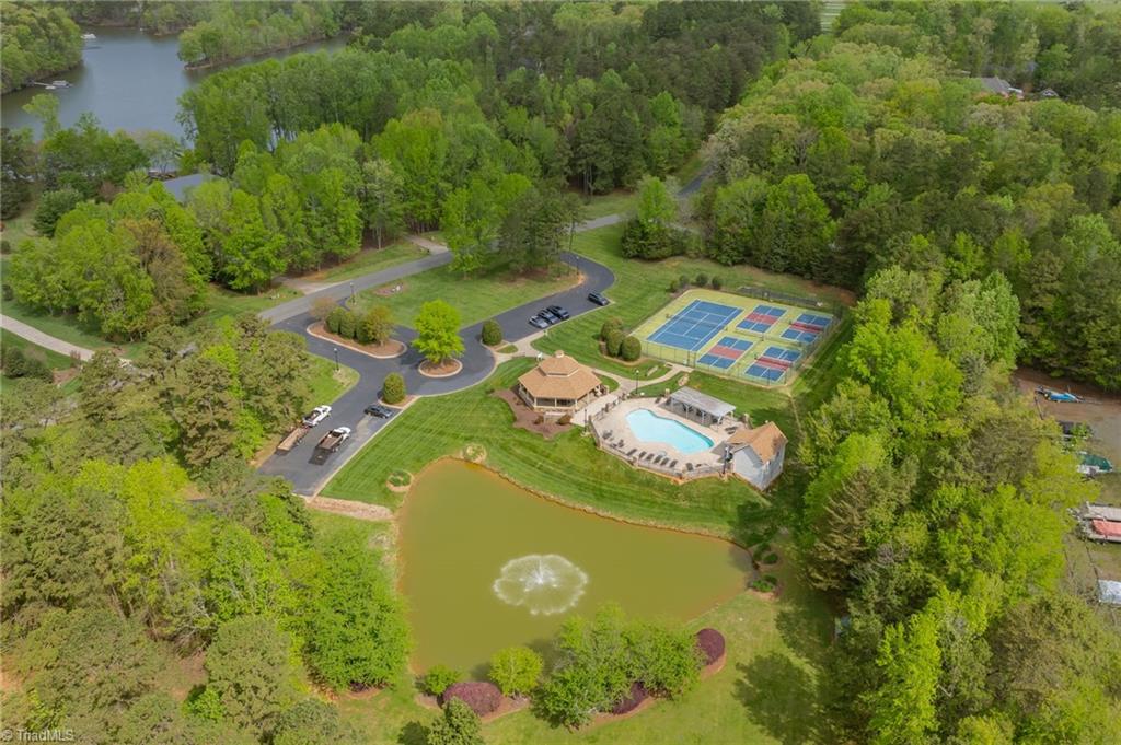 434 Yachtsmans Point Drive