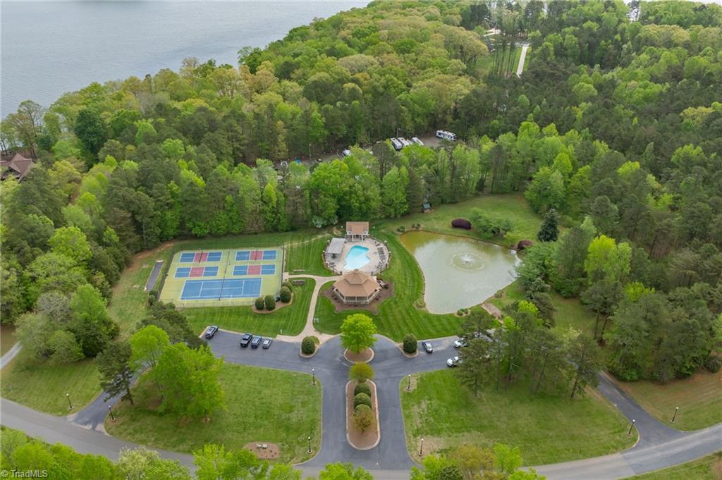 434 Yachtsmans Point Drive