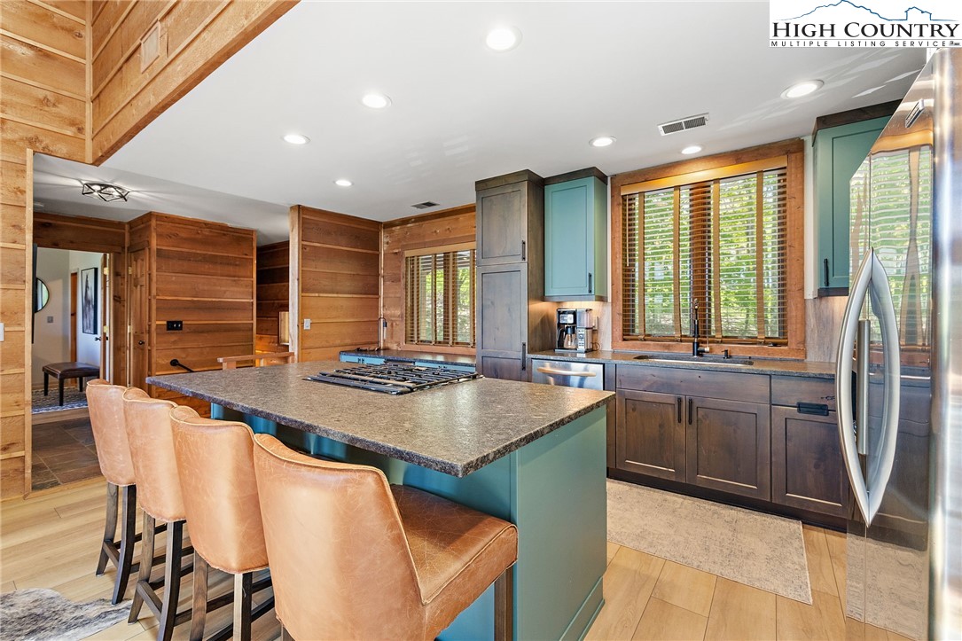 148 Grassy Gap Loop Road