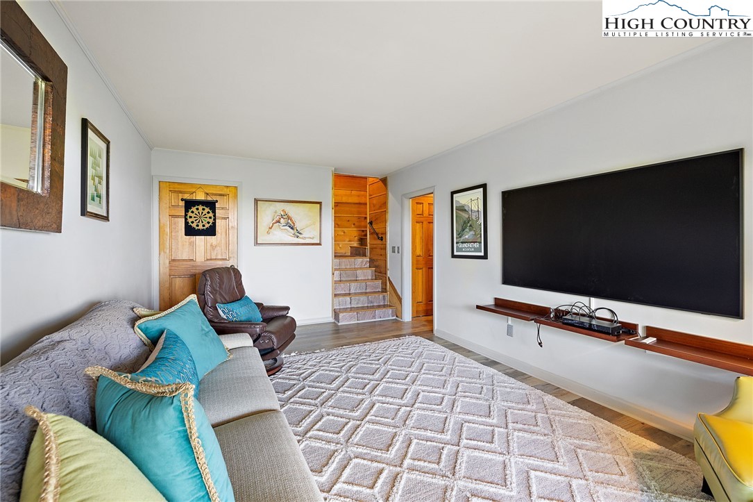 148 Grassy Gap Loop Road
