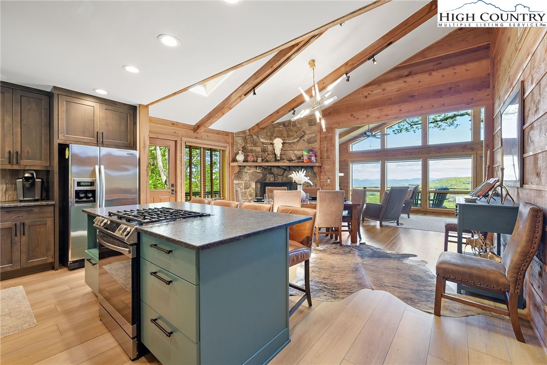 148 Grassy Gap Loop Road