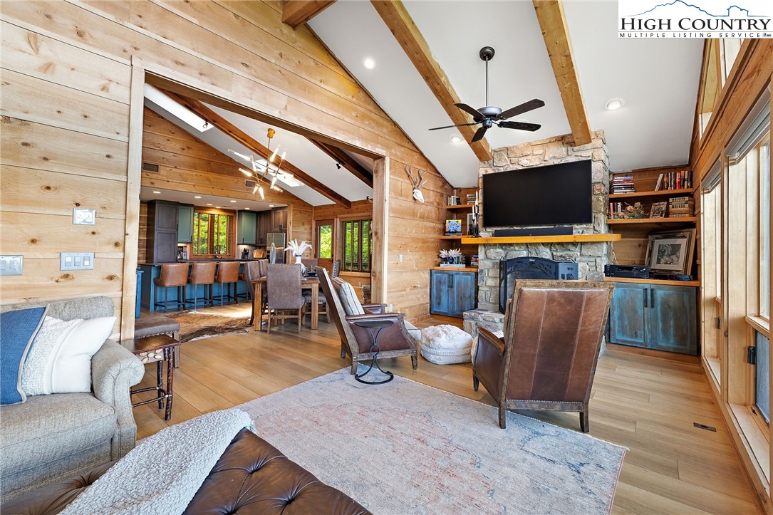148 Grassy Gap Loop Road