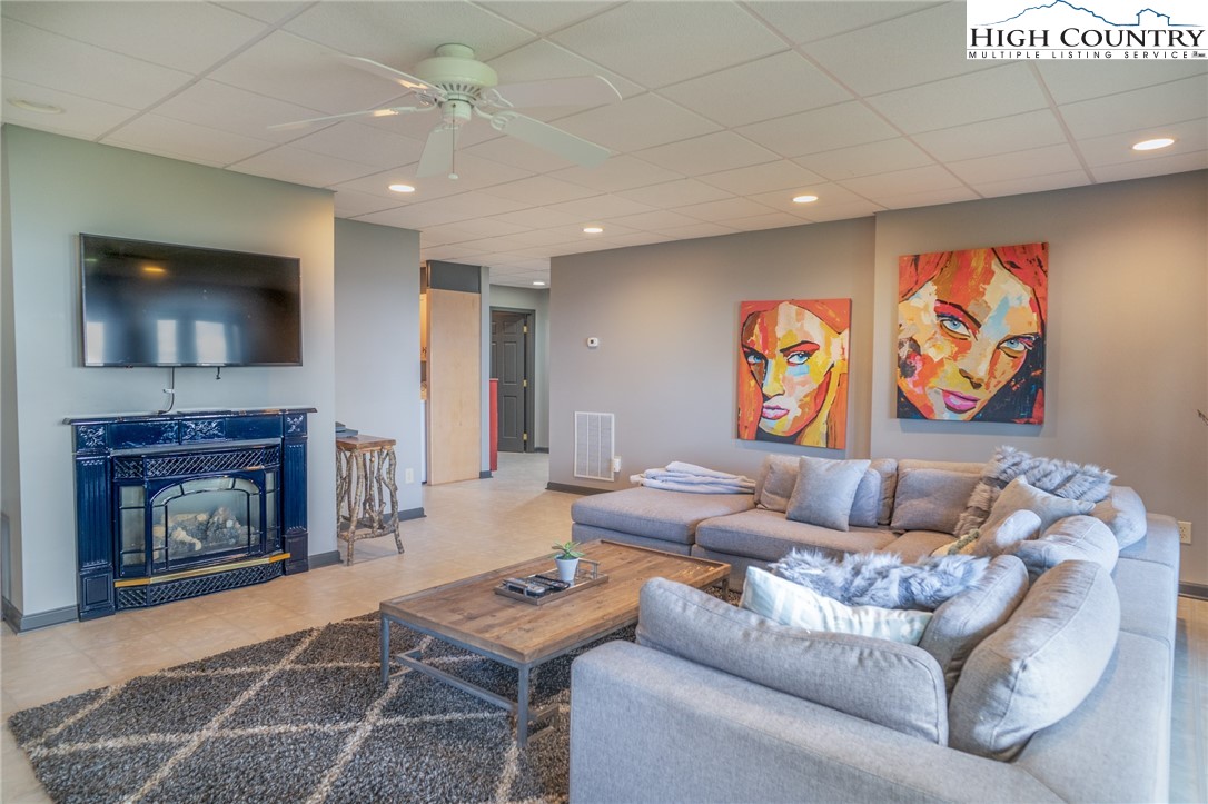372 Broken Arrow Trail