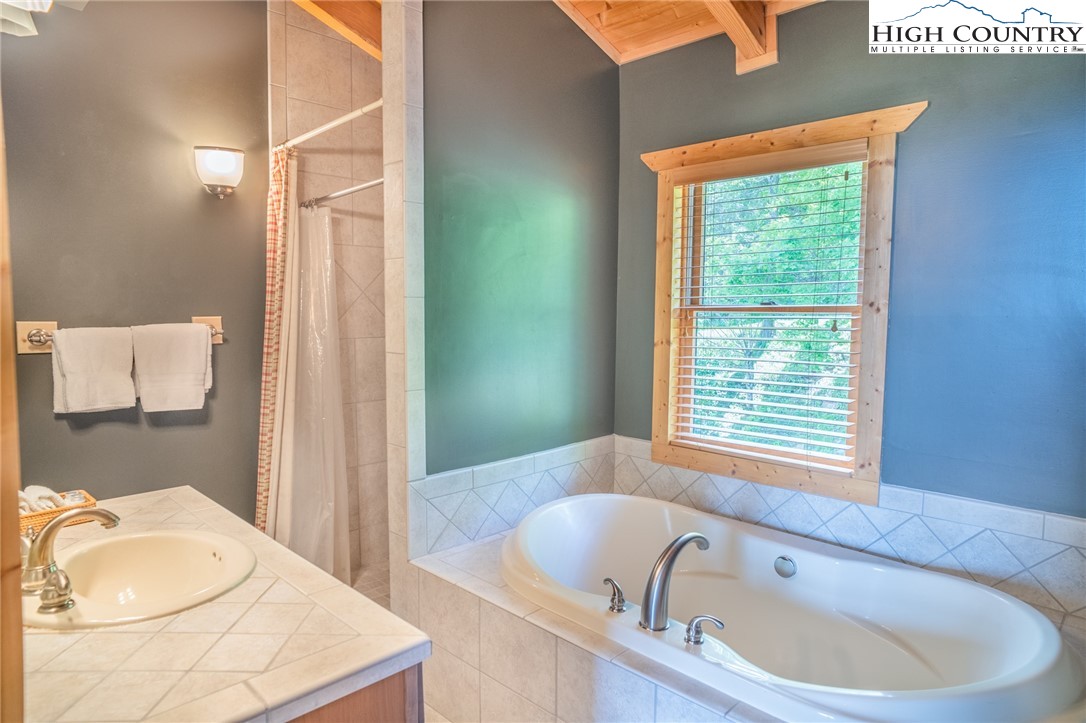 372 Broken Arrow Trail