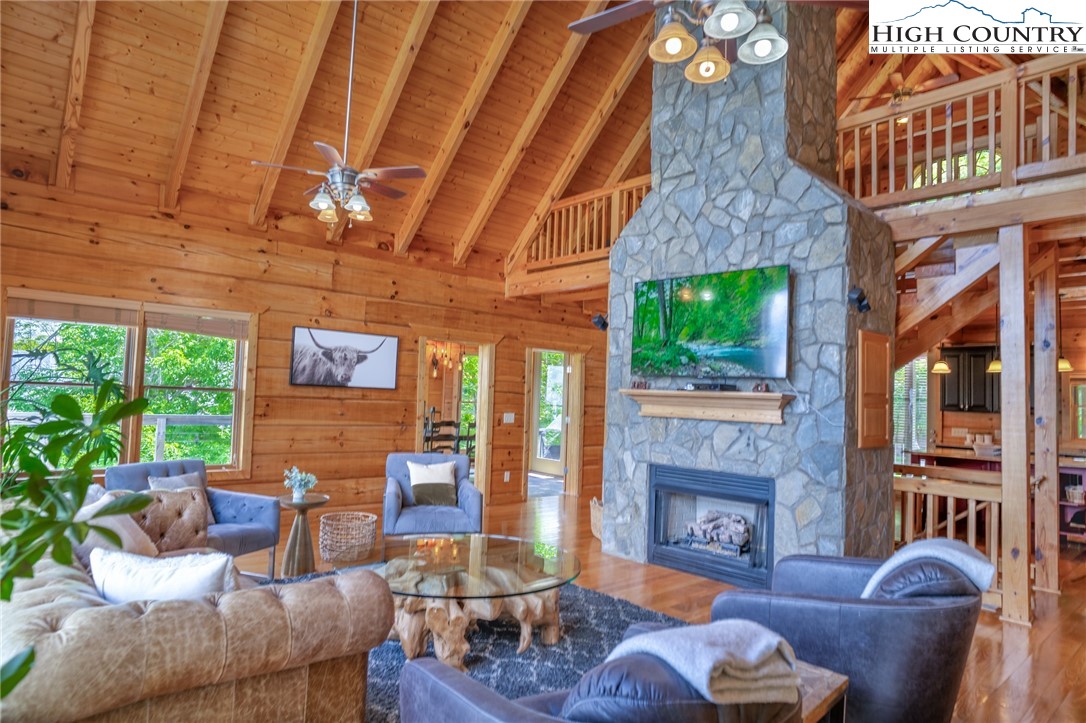 372 Broken Arrow Trail