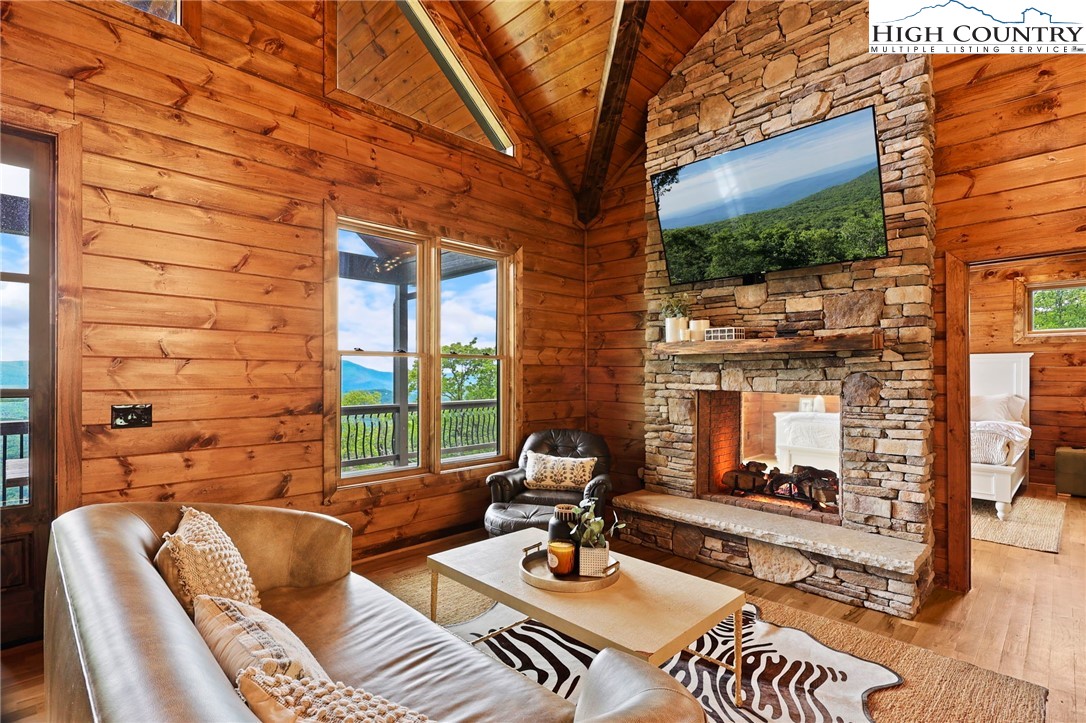 543 Broken Arrow Trail