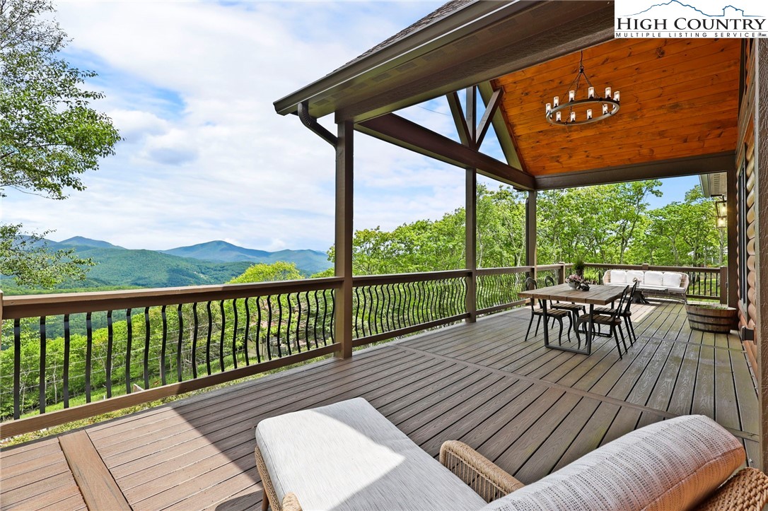 543 Broken Arrow Trail