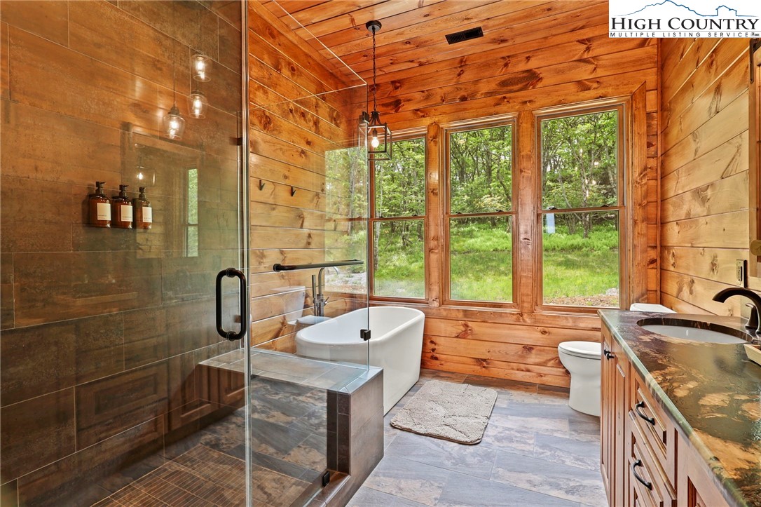 543 Broken Arrow Trail