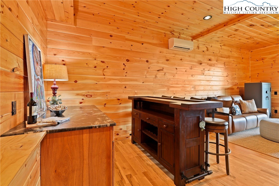 543 Broken Arrow Trail