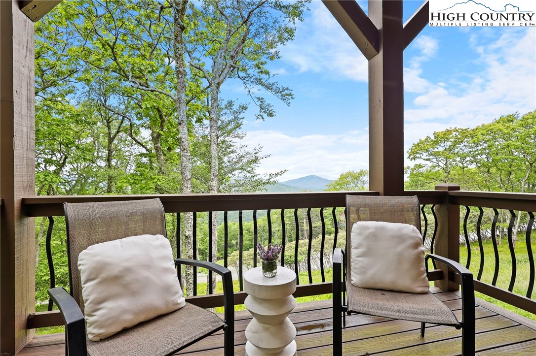 543 Broken Arrow Trail