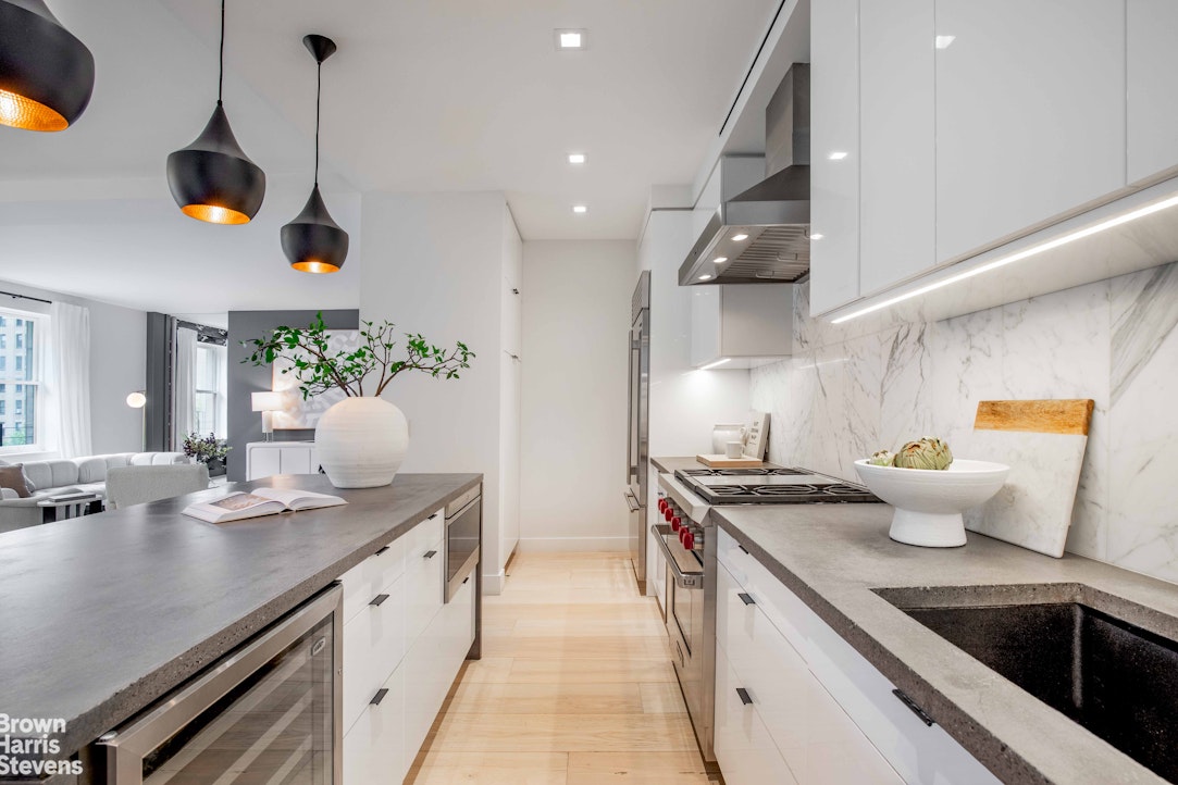 250 W 82ND Street 51