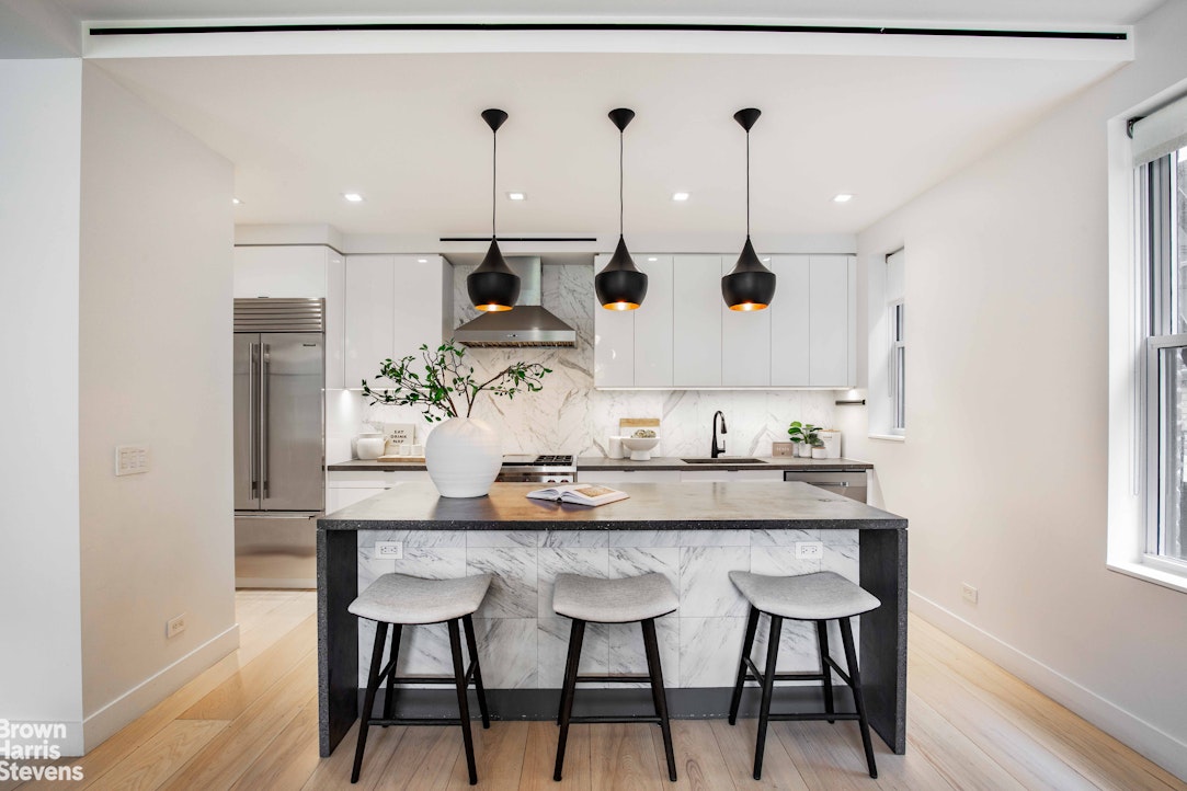 250 W 82ND Street 51