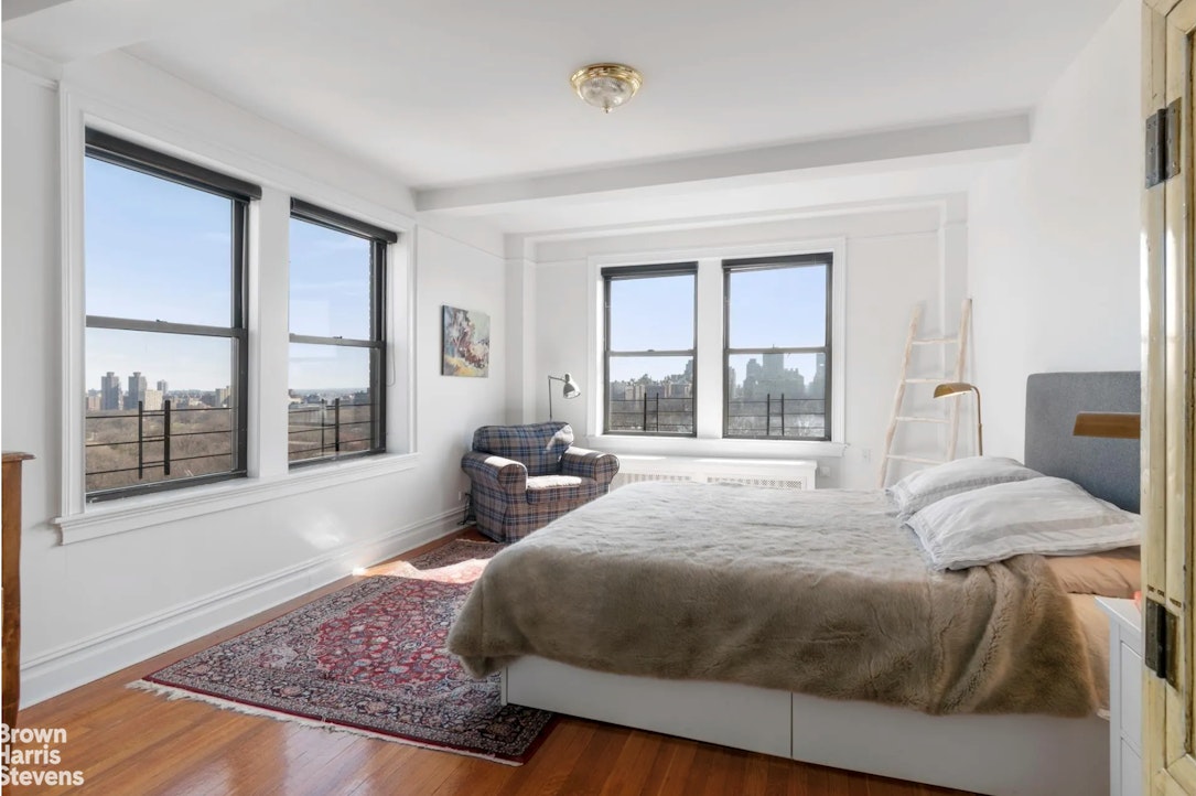 327 CENTRAL Park W 15B