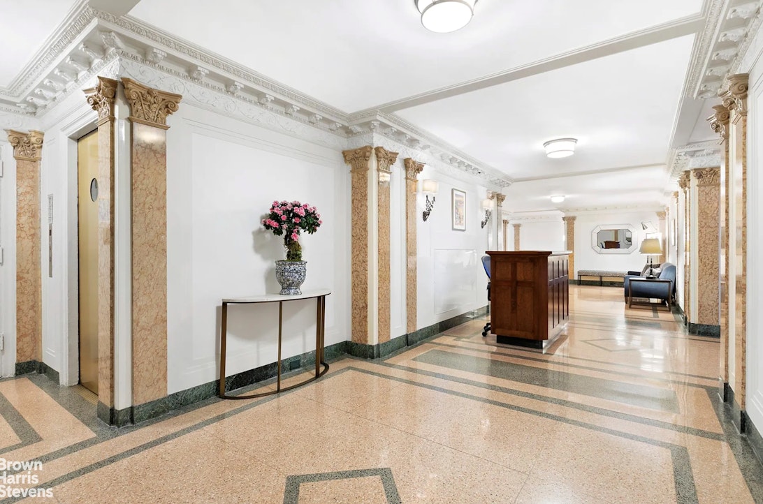 327 CENTRAL Park W 15B