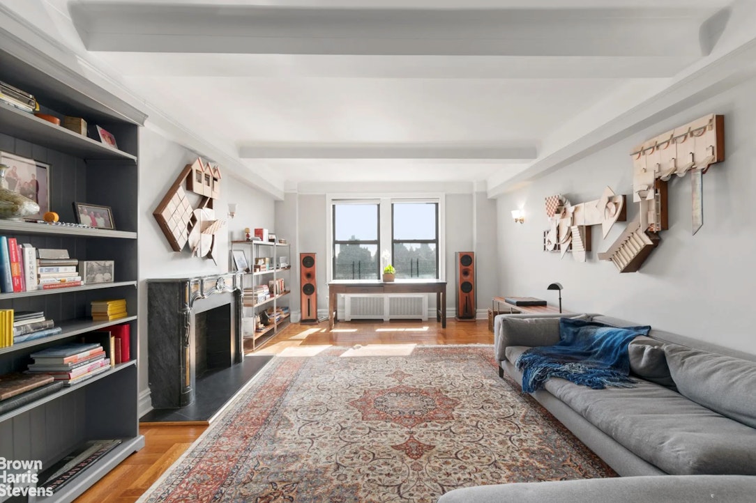 327 CENTRAL Park W 15B