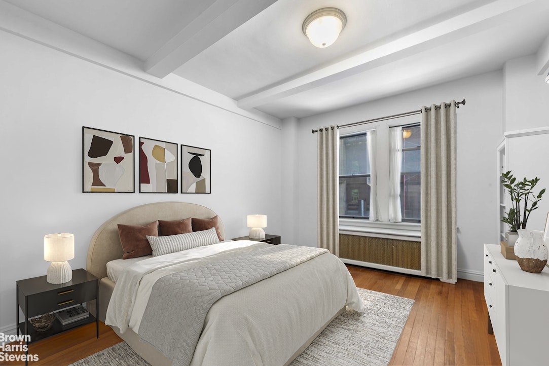 142 E 49TH Street 3B